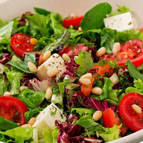 Greek chickpea salad