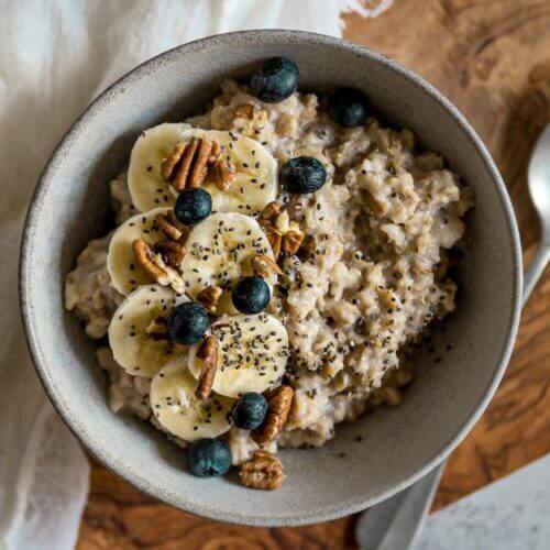 Quinoa breakfast bowl recipe